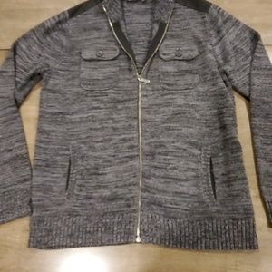 Men's winner zip-up sweater with pocket